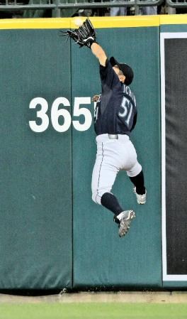 �@�^�C�K�[�X��̂W��A�����O�̉E����D�߂���}���i�[�Y�̃C�`���[���R�����J�E�p�[�N�i�����j