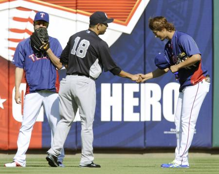 �@�O��ɓ������������c�i�����j�ƖX�q���Ƃ��Ĉ��������_���r�b�V���B���͏㌴�i�����j