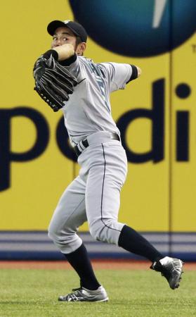 �@�V��A�����h�̉E�O�ł��D�ԋ��A�񑖃A�����V�r�A��{�ۂŎh�����C�`���[�i�����j