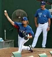 �}�_�b�N�X����R�[�`�i����j�Ɍ�����A�u���y���œ������ރ����W���[�Y�̃_���r�b�V���������W���[�Y�E�{�[���p�[�N�i�����j