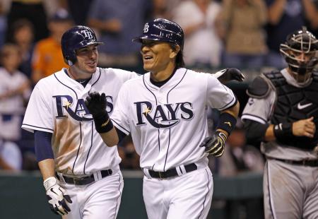 �@�`�[�����[�g�ɏj������Ί�Ő��҂��郌�C�Y�E����i�����j�i�`�o�������j