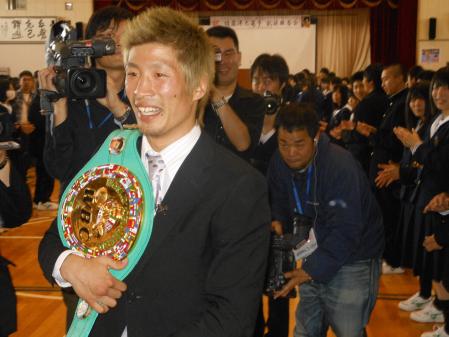 �M���񍐂��I���A������ɂ��鍲���m��