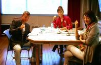 ���W�I�֐��̔ԑg�u�֐��N���u�M�q�v�ɃQ�X�g�o�������T�c���B�i���j�A�����̓}�_���M�q����A�E�͔��؃A�i�E���T�[