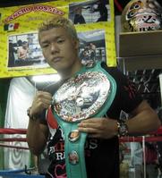 �@�V���o�[�����̃x���g����ɗ��N�̐��E�����������T�c�a�B