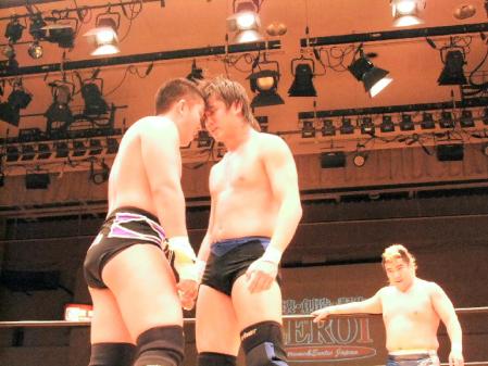 �@���{�a���i���j�Ɗz��˂����Ăɂ�ݍ������{��n�B�E���͉��R���a����y���z�[��