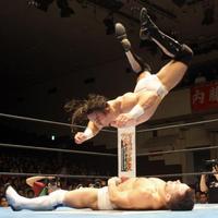 @vXEfBbgɃV[eBOX^[EvXo`bij