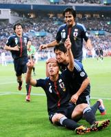 �S�[�������߂��{�c�ɋ삯��鍁�����{�C���u�����W���A��ʃX�^�W�A��