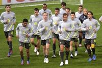 �@���{��֌����������鍋�B�C���u��