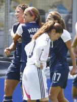 �@�O���A�Q�_�ڂ����߂������o�b�N�i���[�j���j�����郂�[�K���i������Q�l�ځj�ƁA����������i��O�j������