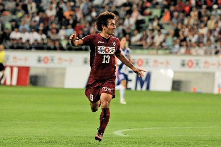 �@�㔼�P�R���A�X���̃V���[�g�ɓ�����������͓��_���m�M���A�E����グ��