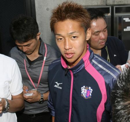 @bł̃Xg̗KIA񓹐wɈ͂܂鐴iBeEgc@j