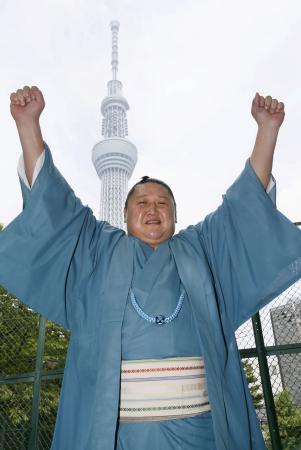 �告�o�ďꏊ�ł̍ŔN�����D�������閾���A�����X�J�C�c���[��w�ɃK�b�c�|�[�Y���鈮�V�Q